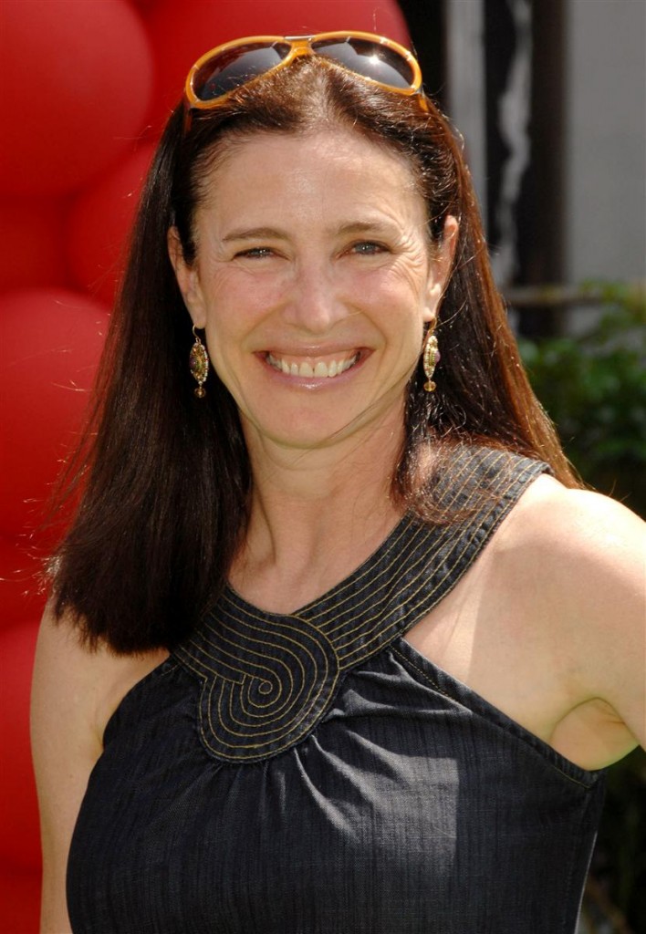 Mimi Rogers Bra Size