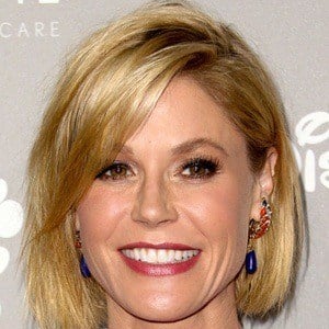 Julie Bowen Bra Size