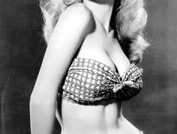 Betty Brosmer Bra Size