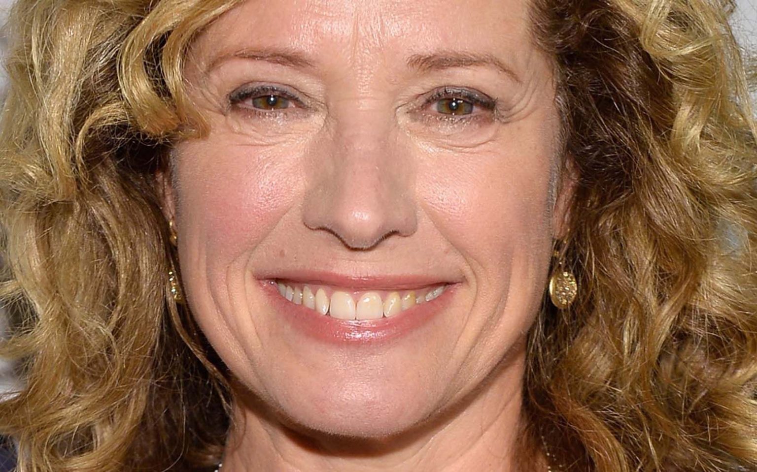 Nancy Travis' Bra Size and Body Measurements - Bra Size Measurements