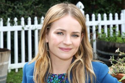 Britt Robertson